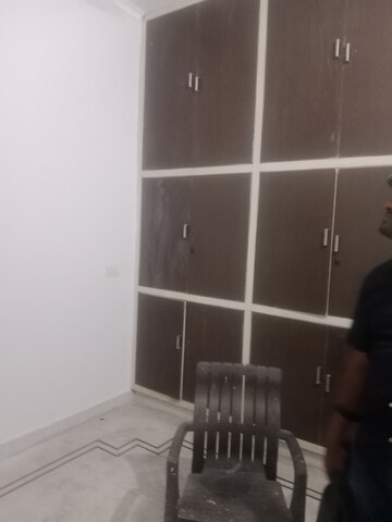 Furnished Amenities in 2 BHK Builder Floor at Sector 17 – for Rent