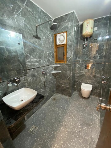 Bathroom in 2 BHK Builder Floor at Sector 45 – for Rent