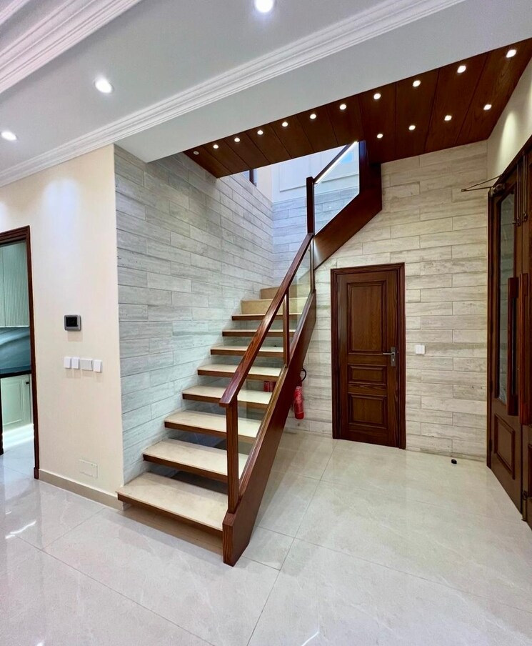 undefined, sector 79 6 Bedroom 300 Sq.Yd. Villa In Sector 79 Mohali 8236955