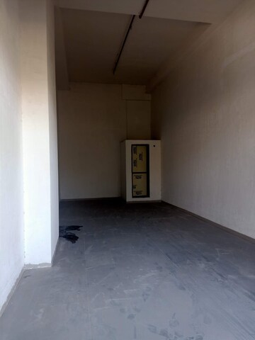 Room in  Office Space at Gami Industrial Park, Ttc Industrial Area – for Sale