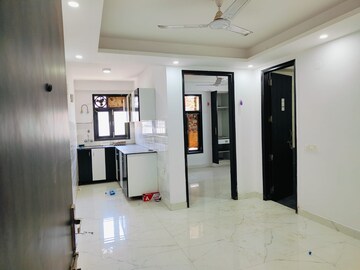 Room in 1 BHK Builder Floor at Saket – for Rent