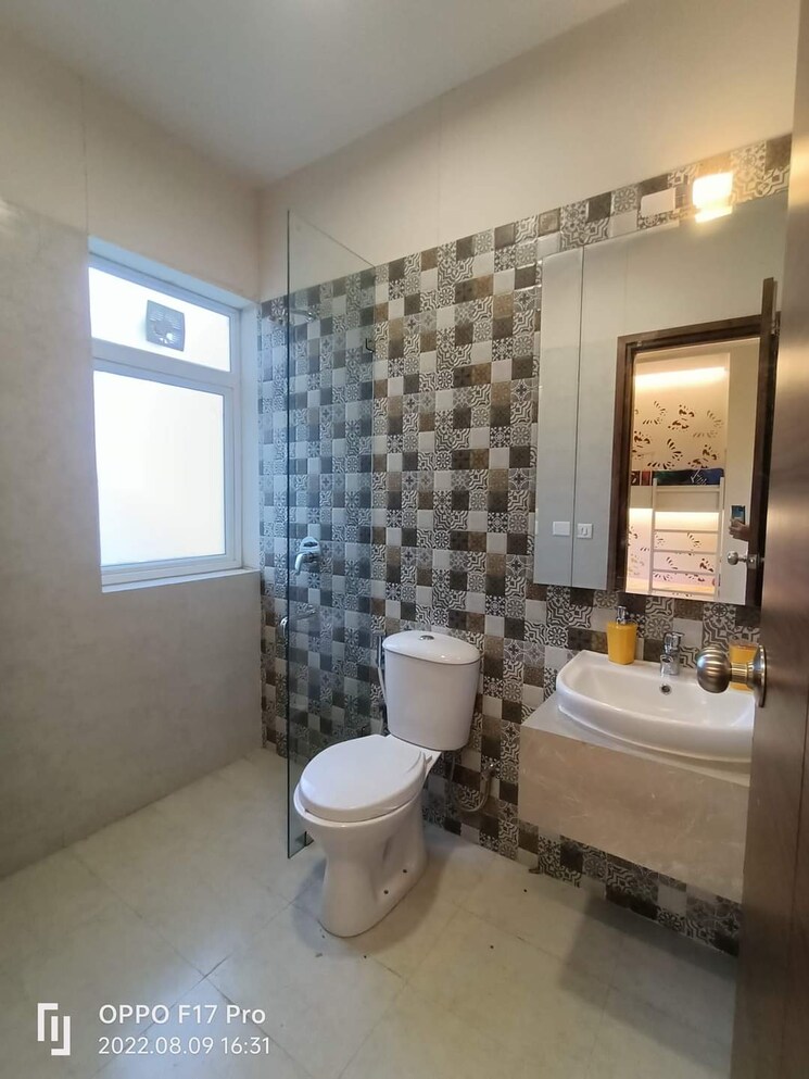 Attached Bathroom, new kitchlu nagar 3 Bedroom 1254 Sq.Ft. Apartment In New Kitchlu Nagar Ludhiana 8236938