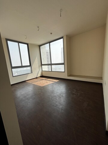Room in 2 BHK Apartment at Piramal Vaikunth Cluster 1, Balkum Pada – for Sale