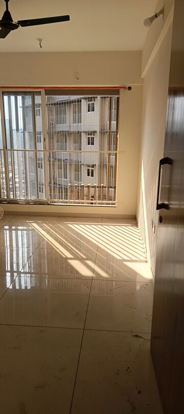 2 BHK Apartment For Rent in Godrej Nest Kandivali, Kandivali East