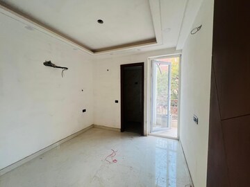Room in 3 BHK Builder Floor at Rajpur Khurd Extension – for Sale