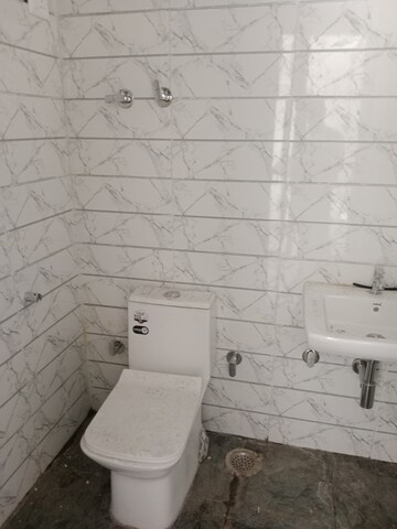 Bathroom in 2 BHK Apartment at Haldana – for Rent