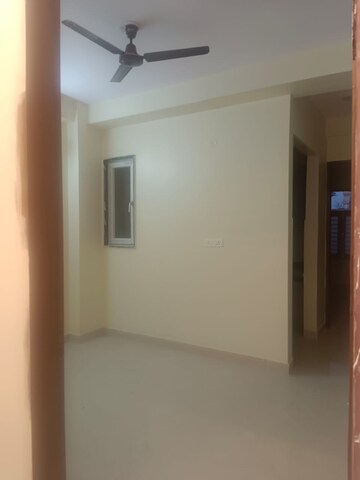 Room in 1 BHK Builder Floor at Sector 31 – for Rent