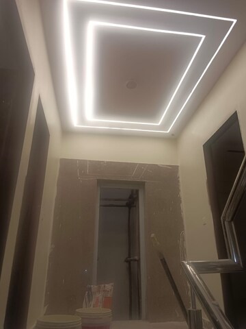 Building Lobby in 1 BHK Builder Floor at Sector 31 – for Rent