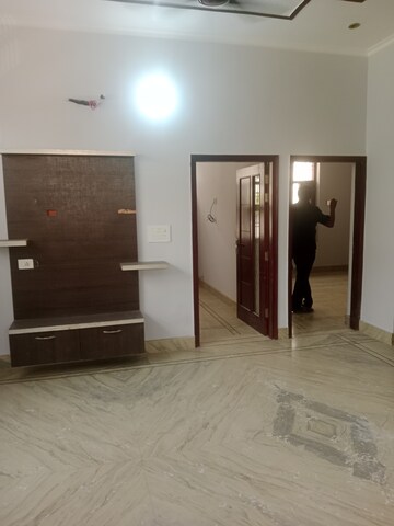 Room in 2 BHK Builder Floor at Virat Nagar – for Rent