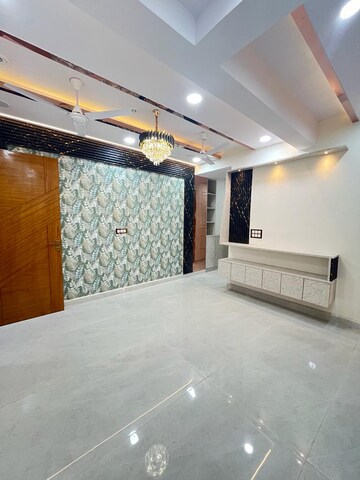 3 BHK Builder Floor For Sale in Sector 72