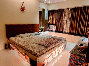 Bedroom in 2 BHK Apartment at Chembur Gaothan, Chembur – for Rent