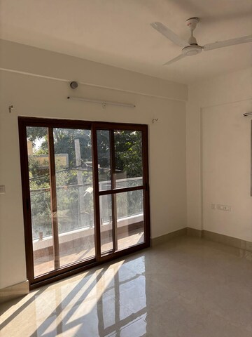 Room in 3 BHK Builder Floor at Malleswaram – for Rent