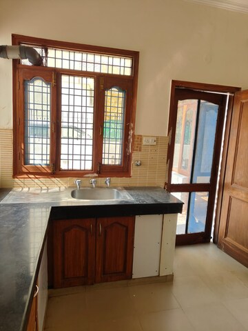 Kitchen in 4 BHK Villa at Sector 45 – for Rent