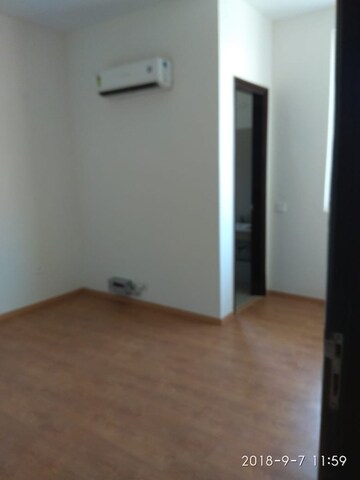 Room in 6 BHK Penthouse at M3M Golf Estate, Sector 65 – for Sale