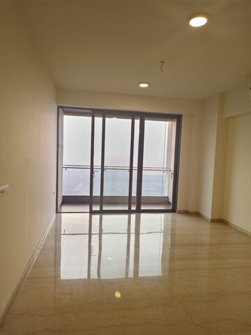 Room in 3 BHK Apartment at Piramal Mahalaxmi Central Tower, Mahalaxmi – for Sale