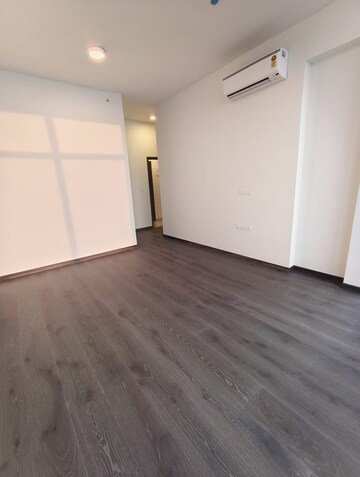 Room in 3 BHK Apartment at Piramal Mahalaxmi Central Tower, Mahalaxmi – for Sale