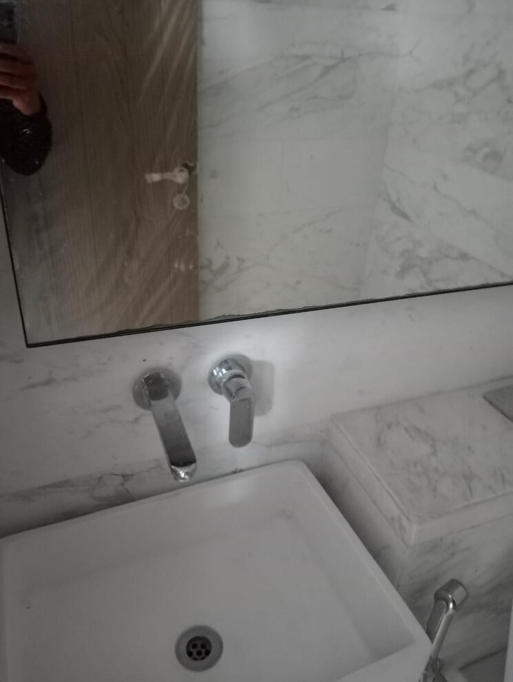 Bathroom, rustomjee-elements 4 Bedroom 3800 Sq.Ft. Apartment In Andheri West Mumbai 8237562