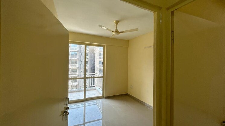 Room, conscient-habitat-residences 3 Bedroom 850 Sq.Ft. Apartment In Sector 78 Faridabad 8237645