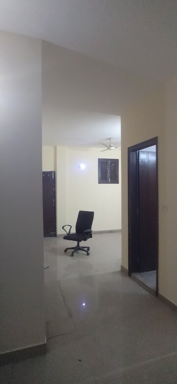 Furnished Amenities in 2 BHK Builder Floor at Khirki Extension – for Rent