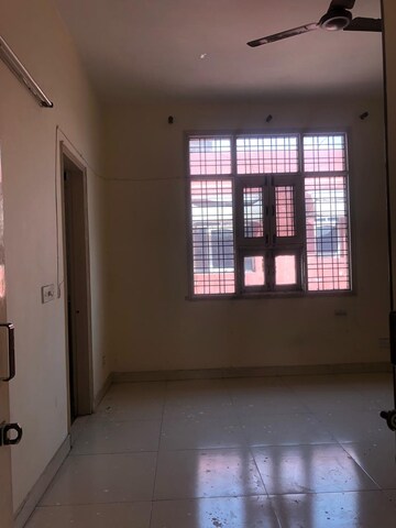 Room in 1 BHK Apartment at Palam Vihar Residents Association, Palam Vihar – for Rent