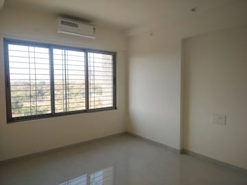 Room in 2 BHK Apartment at Vishesh Balaji Symphony, New Panvel – for Rent