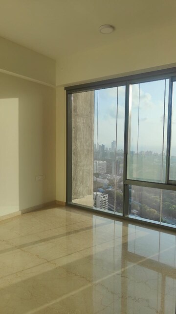 Room in 4 BHK Apartment at Piramal Mahalaxmi Central Tower, Mahalaxmi – for Sale