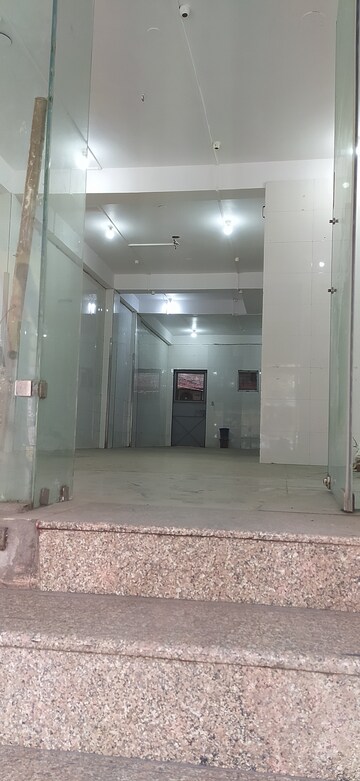 Commercial Shop 350 Sq.Ft. For Rent in Malviya Nagar Delhi  8238087