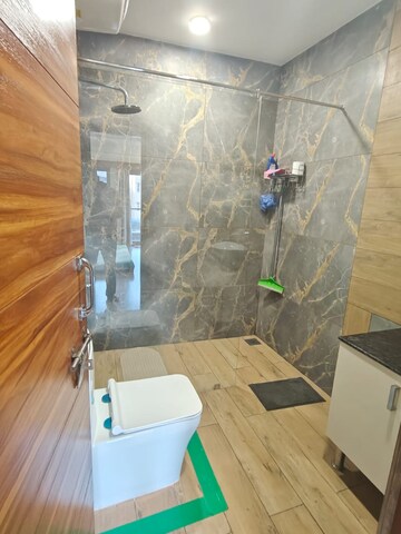 Furnished Amenities in 3 BHK Builder Floor at Housing Board Colony Sector 51, Sector 51 – for Rent