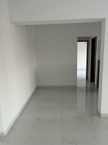 Room in 2 BHK Apartment at Radhika Residency Vishrantwadi, Vishrantwadi – for Rent