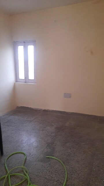 Room in 1.5 BHK Apartment at Mayur Vihar Phase 1 – for Rent