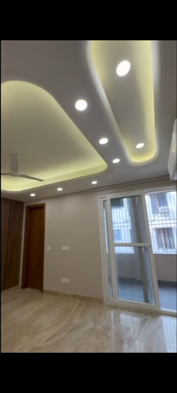 Room in 3 BHK Builder Floor at Kalkaji – for Sale