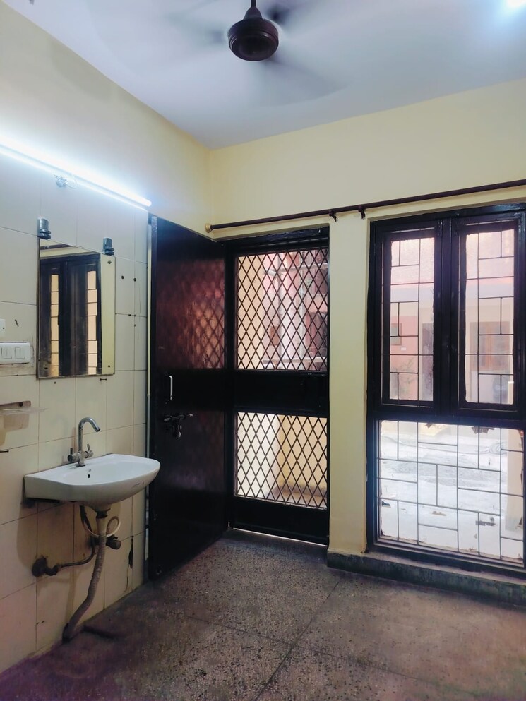 Other, molarband 1 Bedroom 516 Sq.Ft. Apartment In Molarband Delhi 8238778