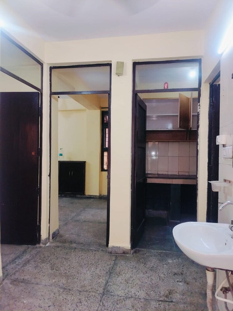 Bathroom, molarband 1 Bedroom 516 Sq.Ft. Apartment In Molarband Delhi 8238778
