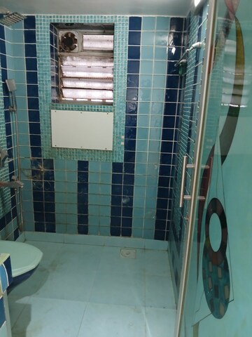 Bathroom in 4 BHK Apartment at Regal Apartment, Santacruz West – for Rent