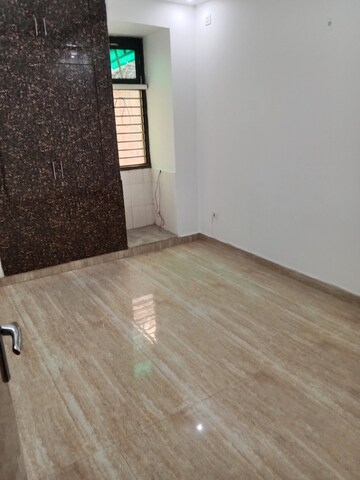 2 BHK Apartment For Rent in Rohini