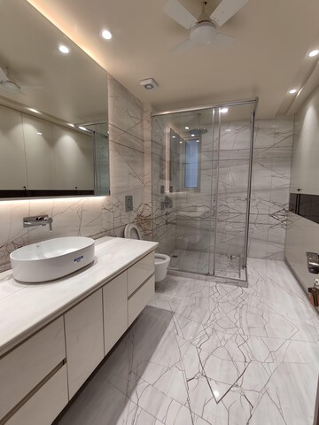 Attached Bathroom in 3 BHK Apartment at Defence Colony – for Rent