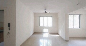 Room in 2 BHK Apartment at Lodha Paradise, Majiwada – for Sale