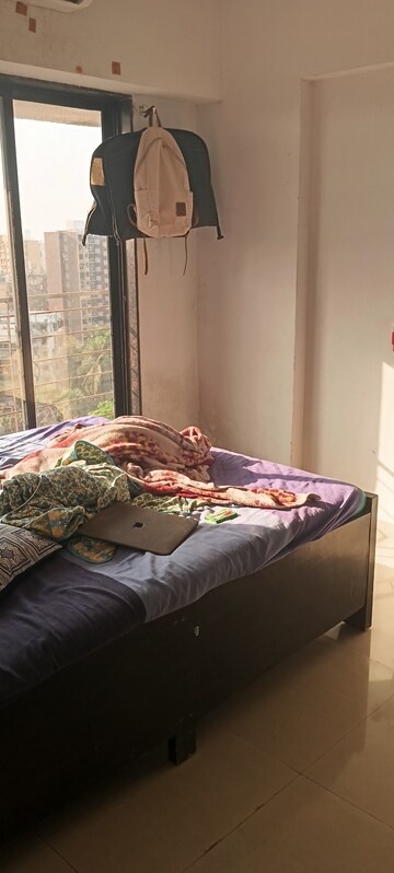 Bedroom in 1 BHK Apartment at Andheri West – for Rent