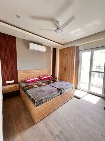 Bedroom in 1 BHK Builder Floor at Sector 55 – for Rent