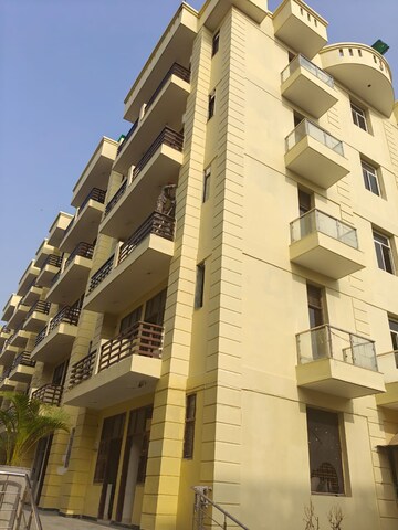 1 RK Builder Floor – Exterior View View at Sector 52 - for Rent