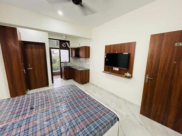 Bedroom in 1 RK Builder Floor at Sector 52 – for Rent