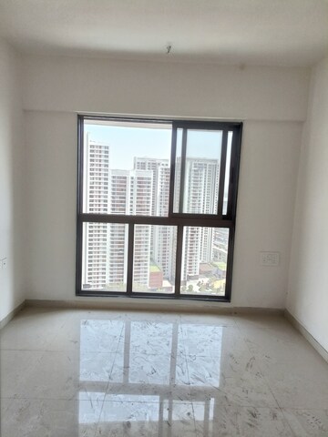 Room in 3 BHK Apartment at Runwal Eirene Phase 2, Balkum Pada – for Sale