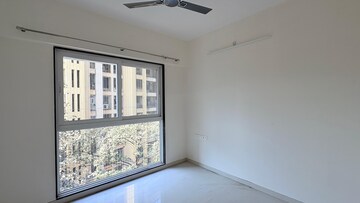 Room in 2 BHK Apartment at Ashar Axis, Majiwada – for Rent