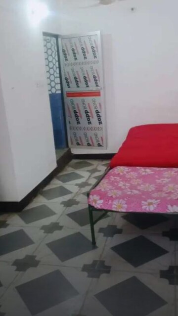 Bedroom in 1 BHK Builder Floor at Aliganj – for Rent