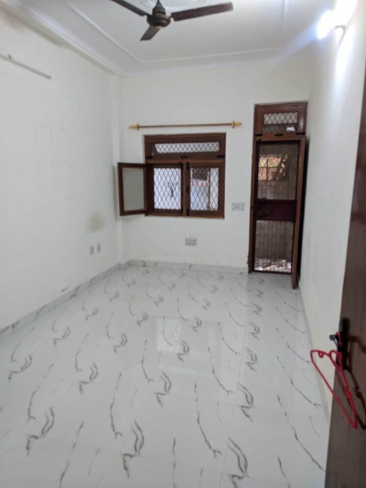 Room, vasant kunj 1 Bedroom 700 Sq.Ft. Apartment In Vasant Kunj Delhi 8239142