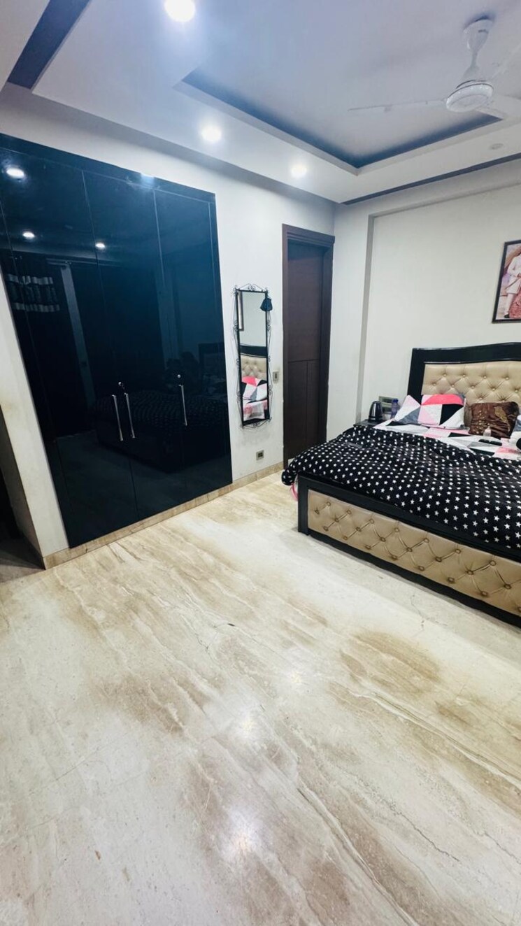 Bedroom, green park 3 Bedroom 1800 Sq.Ft. Builder Floor In Green Park Delhi 8239157