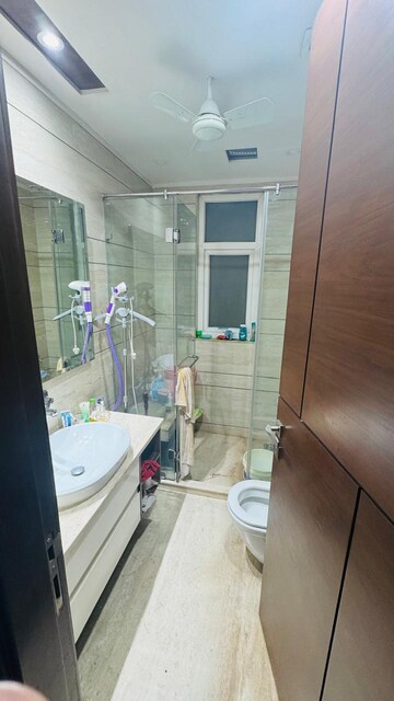 Master Bedroom in 3 BHK Builder Floor at Green Park Extension – for Sale