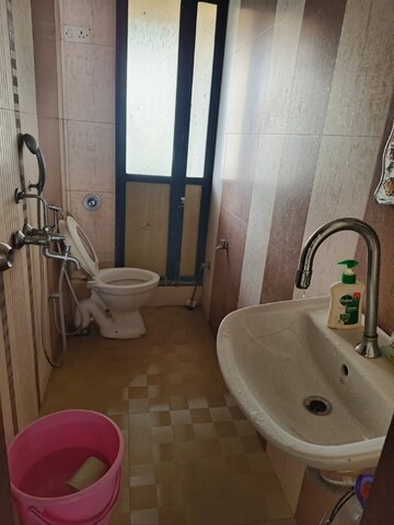 Bathroom in 4 BHK Apartment at Vidarbha Mahesh CHS, Kavesar – for Rent