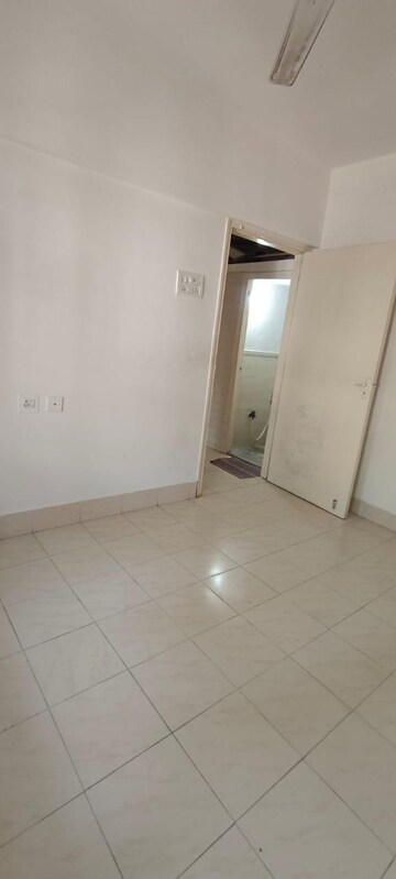 Bedroom in 1 BHK Apartment at Andheri West – for Rent