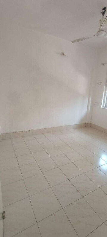 Bedroom in 1 BHK Apartment at Andheri West – for Rent